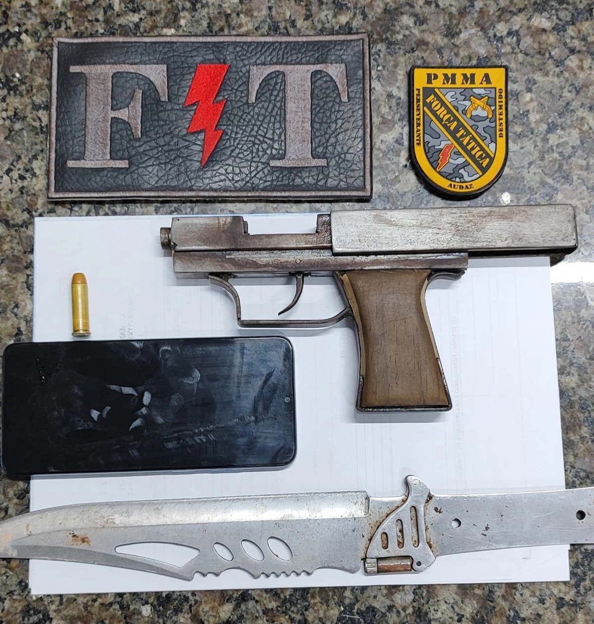 Material apreendido pela polícia