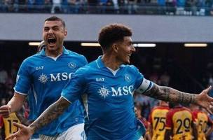 Napoli vence Lecce e mantém liderança do Italiano• @@sscnapoli_br (Foto: • @@sscnapoli_br)