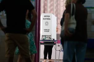 Número de eleitos ligados à educação tem queda, enquanto saúde registra aumento (Foto: Reprodução/Paulo Pinto/Agência Brasil)