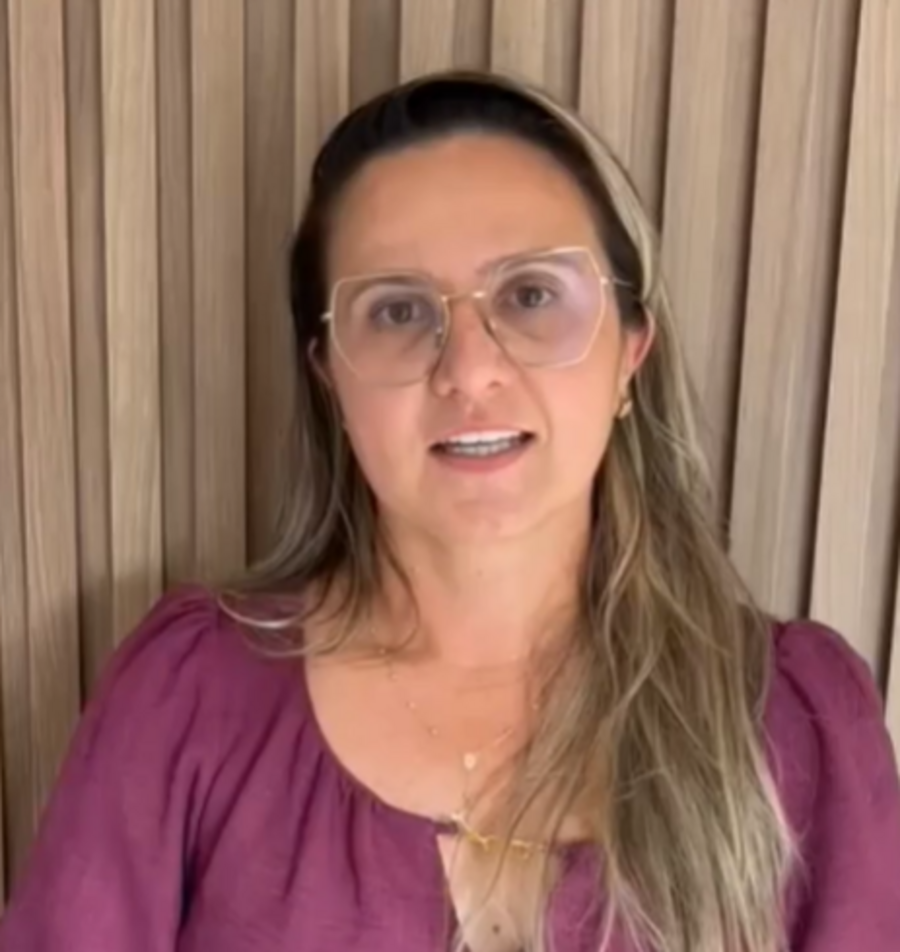 Prefeita Gabriela Coelho é multada em 2.000 UFR/PI por atraso e omissões na prestação de contas.