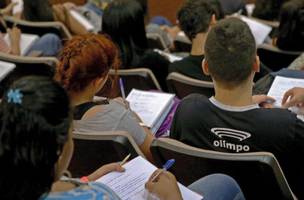 Saiba se o título na redação do Enem é obrigatório• Wilson Dias/Agência Brasil (Foto: • Wilson Dias/Agência Brasil)