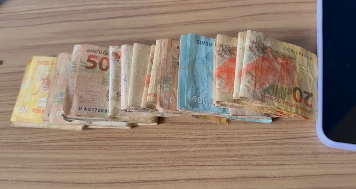 Valores também foram sequestrados durante a operação
