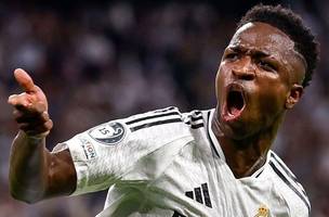 Vinícius Jr. comemora um de seus três gols na vitória do Real Madrid sobre o Borussia Dortmund• Reprodução/Instagram/Real Madrd (Foto: • Reprodução/Instagram/Real Madrd)