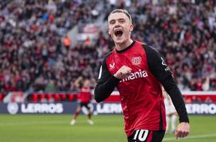 Wirtz comemora: Leverkusen reencontra as vitórias na Bundesliga (Foto: Getty Images)