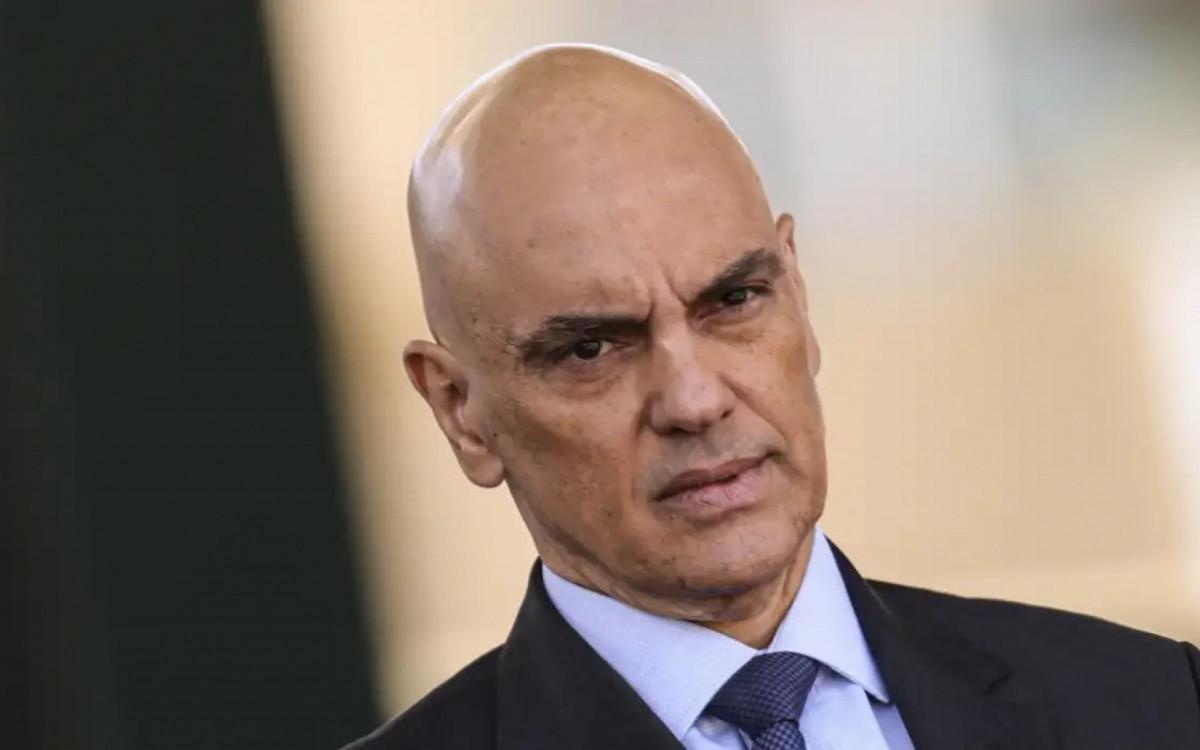 Alexandre de Moraes iniciou uma discussão com Flávio Dino sobre campanha da torcida do Corinthians