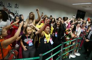 aprova PEC que proíbe aborto legal (Foto: CCJ da Câmara)