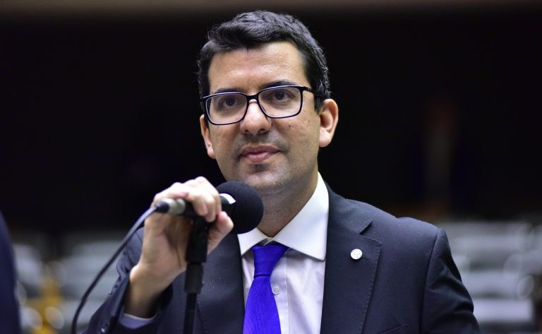 Comissão aprova proposta que obriga órgão público a fornecer formulário p pessoa com deficiência que solicitar