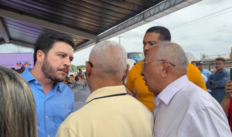 Dr. Pessoa e deputado Jadyel Alencar discutem em evento sobre obra na BR-343