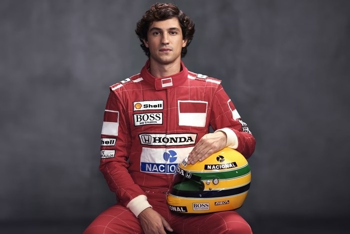 Há 30 anos, Ayrton Senna sofreu acidente fatal durante o GP de Ímola. O fato é retratado na série sobre o piloto, que estreou nesta sexta