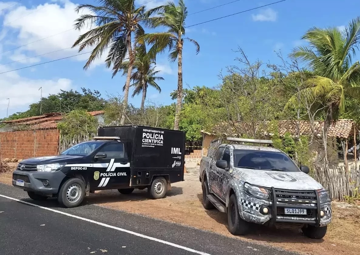 Homem é executado por criminosos encapuzados dentro de casa no litoral do Piauí