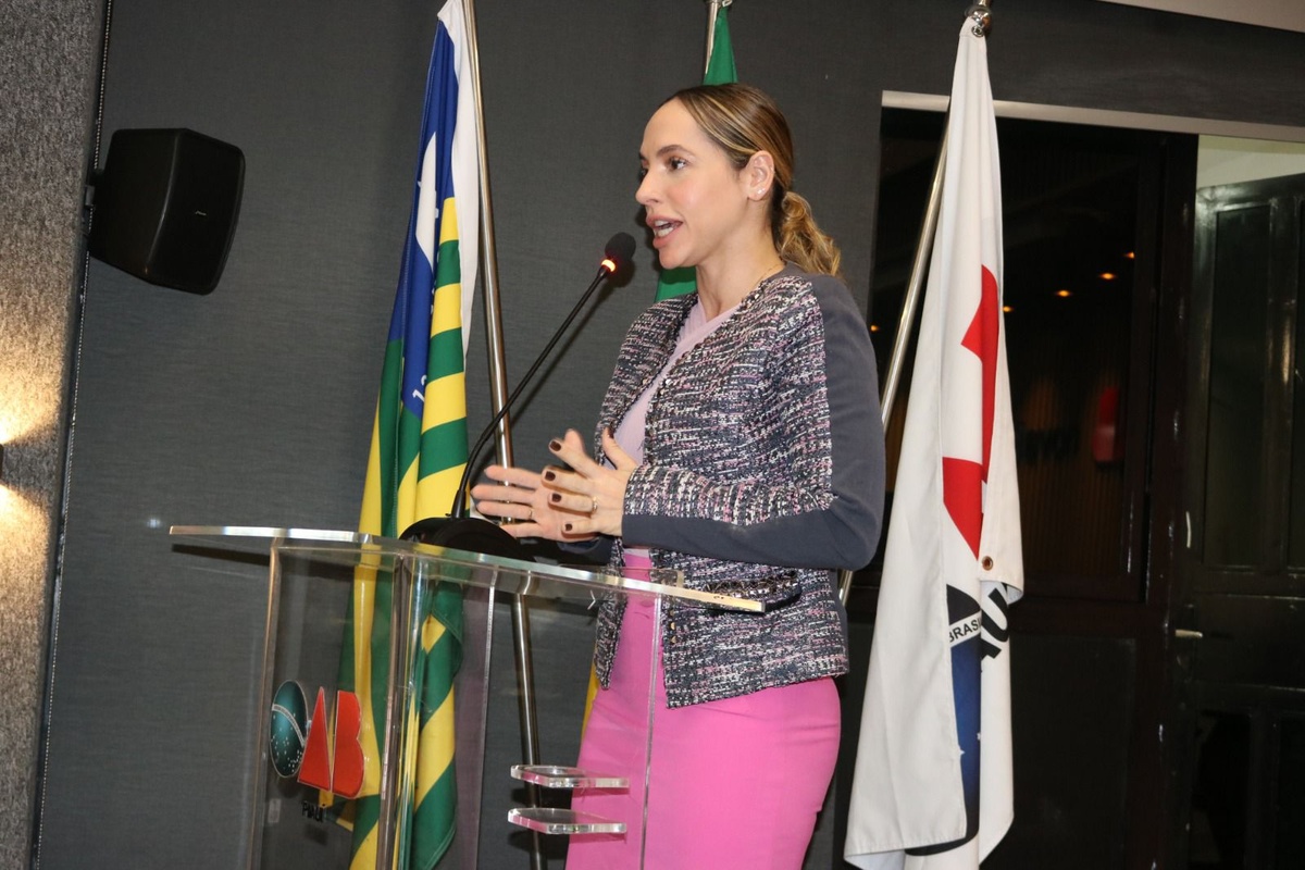 Isabella Paranaguá - candidata à presidência da Caixa de Assistência dos Advogados do Piauí (CAAPI) pela Chapa 10