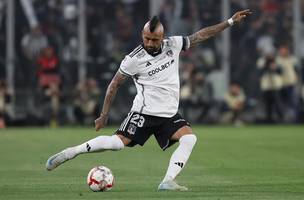 Jogador do Colo-Colo é denunciado por ataque a mulher durante festa com colegas. (Foto: Reprodução/Instagram/Arturo Vidal)