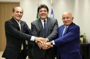 Marcelo e Júlio: eles procuram criar fatos para esconder o temor de perderem a vaga de senador. Agora, com Rafael (Foto: Reprodução)