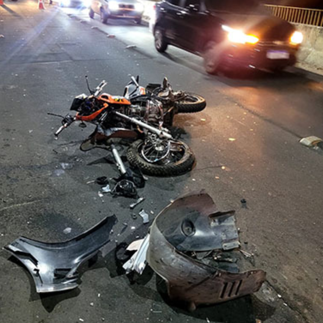 Moto de Jucemberg após o acidente