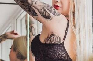 Musa do Athletico-PR, Sarah Lee pode incluir mais uma tatuagem no corpão (Foto: Divulgação / @zeluiz_art)