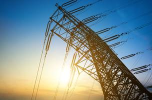 Operações de importação de energia terão limite de 120 MW médios por mês. (Foto: Reprodução/evening_tao/Freepik)