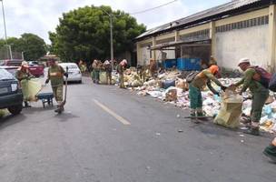 Trabalhadores de limpeza urbana suspendem atividades nesta segunda (4) (Foto: PMT)