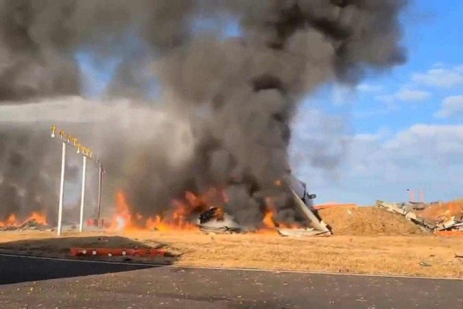 A aeronave pegou fogo durante o pouso