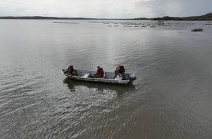 apreensão de quatro mil metros de rede de pesca ilegal no Piauí (Foto: Reprodução/Governo do Piauí)