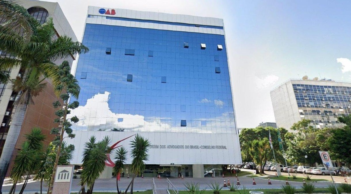 Aprovação na prova da OAB é necessária para obtenção da licença para exercer a profissão de advogado• Reprodução/Google Street View
