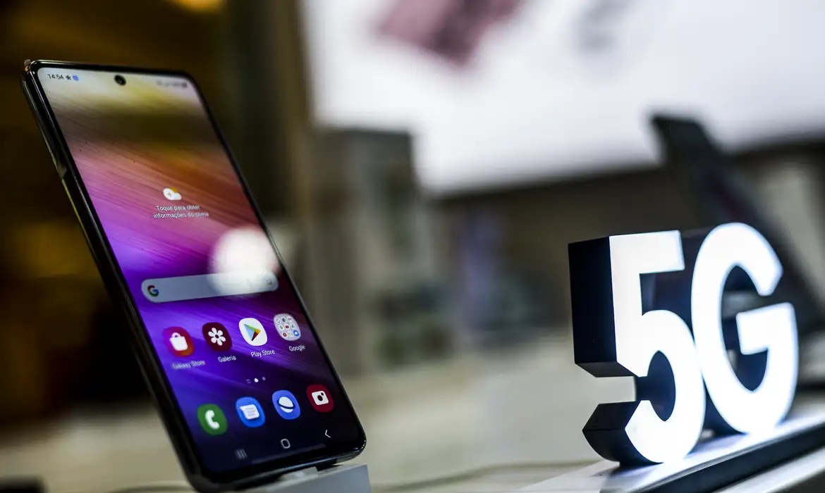 autoriza sinal do 5G em todos os municípios