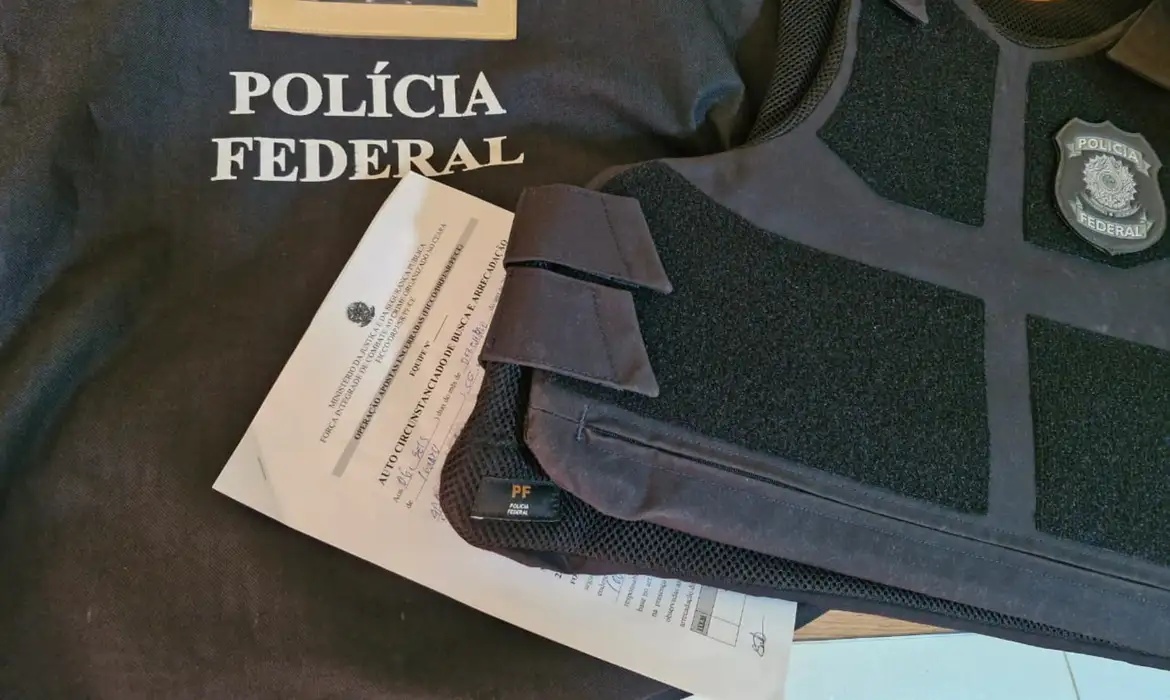 deflagra ação contra esquema de desvios de recursos do SUS