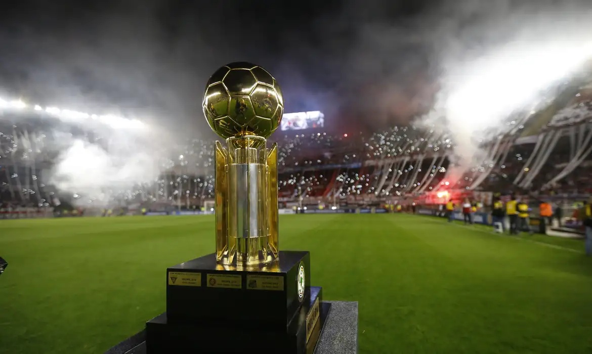 divulga data dos jogos da Recopa Sul-Americana