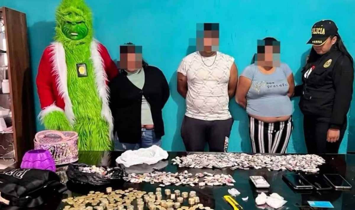 'Grinch' com os presos na operação.