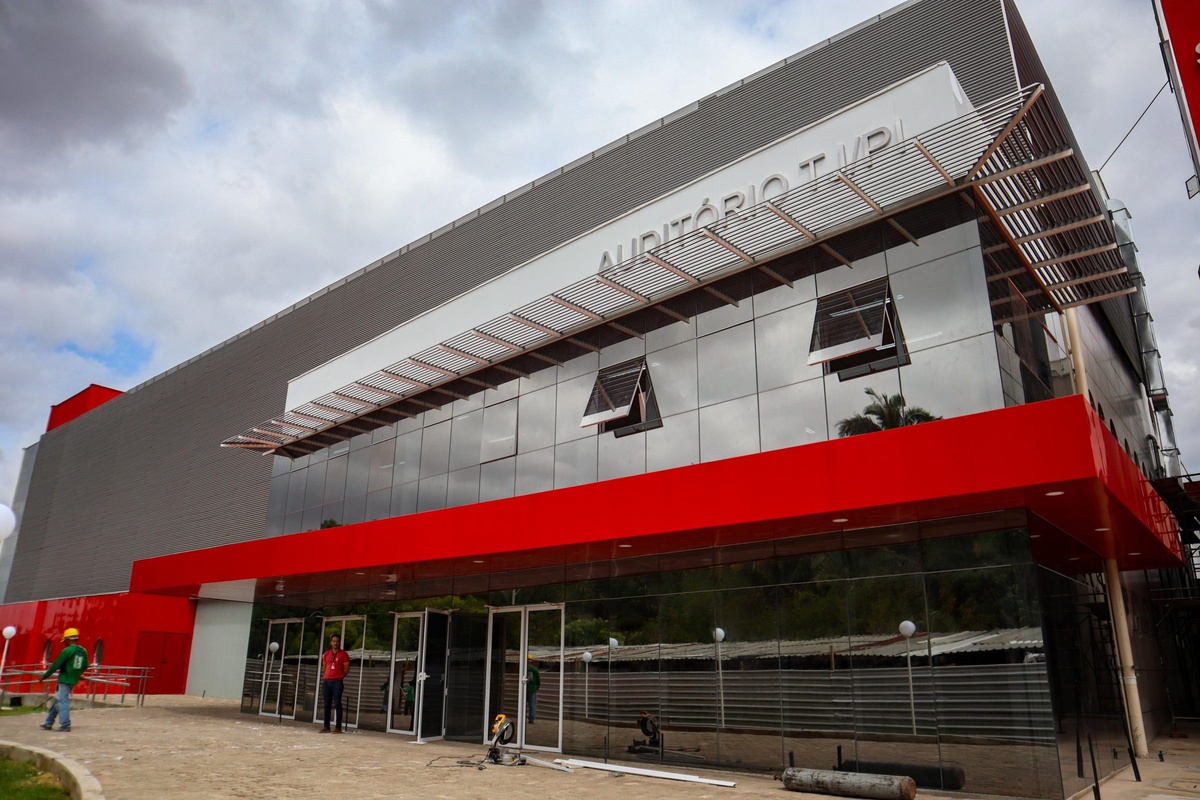 Inaugura auditório
