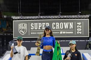 Maranhense é a 1ª atleta na história a levar três troféus seguidos (Foto: Reprodução Instagram / SLS)