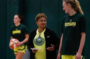 norte-americana Dana 'Pokey' Chatman será a nova técnica da Seleção de basquete (Foto: Reprodução/ Divulgação/Seattle Storm/Direitos Reservados)