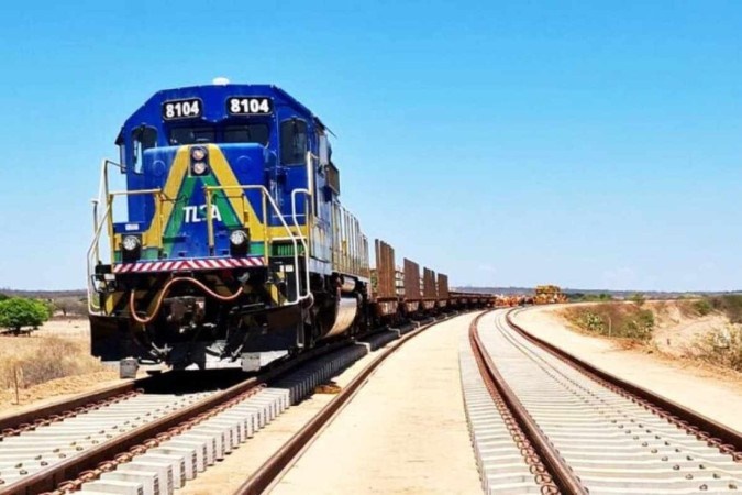 Obras da Transnordestina aceleram ritmo após retomada de recursos federais.