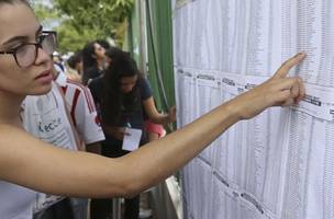 Os estudantes podem conferir as informações do Enem no cartão de confirmação de inscrição• Valter Campanato/Agência Brasil (Foto: • Valter Campanato/Agência Brasil)