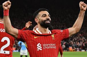 Salah comemora gol pelo Liverpool• Foto: Divulgação/ Liverpool (Foto: • Foto: Divulgação/ Liverpool)