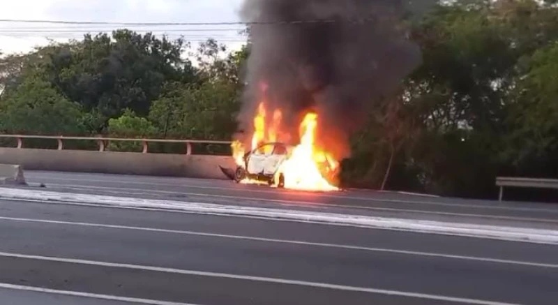 Veículo teve perda total