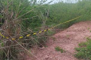 Corpo em estado avançado de decomposição é encontrado no Vale Quem Tem, zona Leste de Teresina (Foto: Reprodução / WhatsApp)