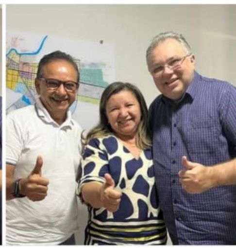 Enfim, Florentino (direita) rendeu-se ao Dr Hélio. Na verdade ele gostaria era de ser o candidato