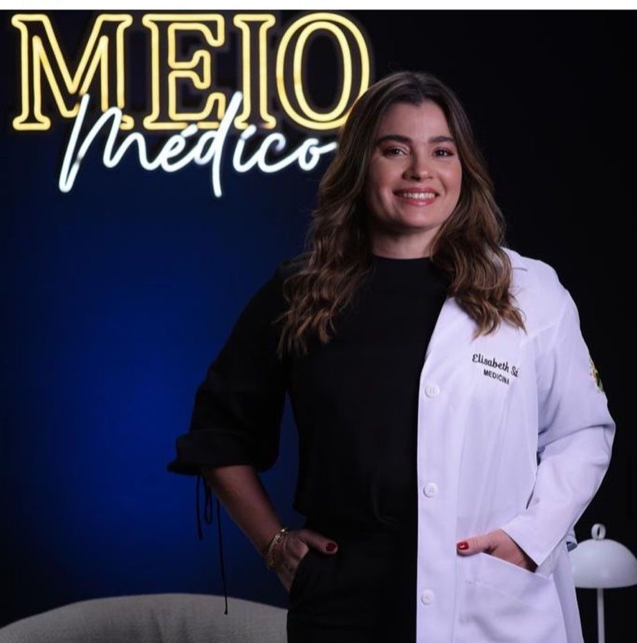 No dia do médico, Elizabeth postou essa foto dizendo: “eu vou ser médica”. Como estudante como encontra tempo para ser empresária e assessora na CCom?