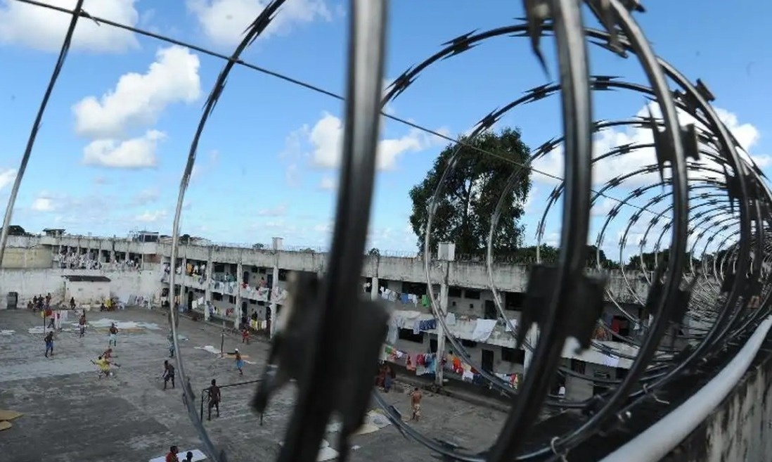 Privilégios suspensos em todos os presídios após fuga