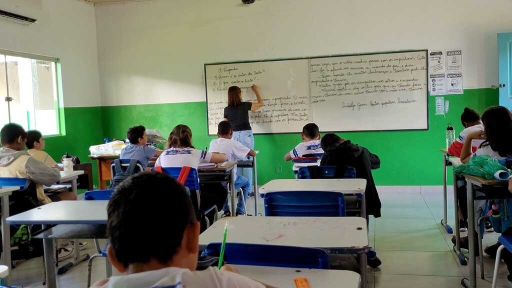 Professores de Teresina recebem reajuste salarial de 5%