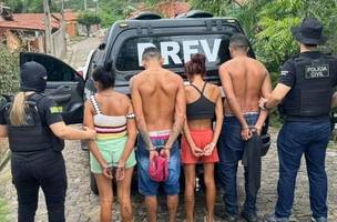 Quatros pessoas são presas suspeitas de tráfico de drogas e associação ao tráfico (Foto: Reprodução/DRFV)