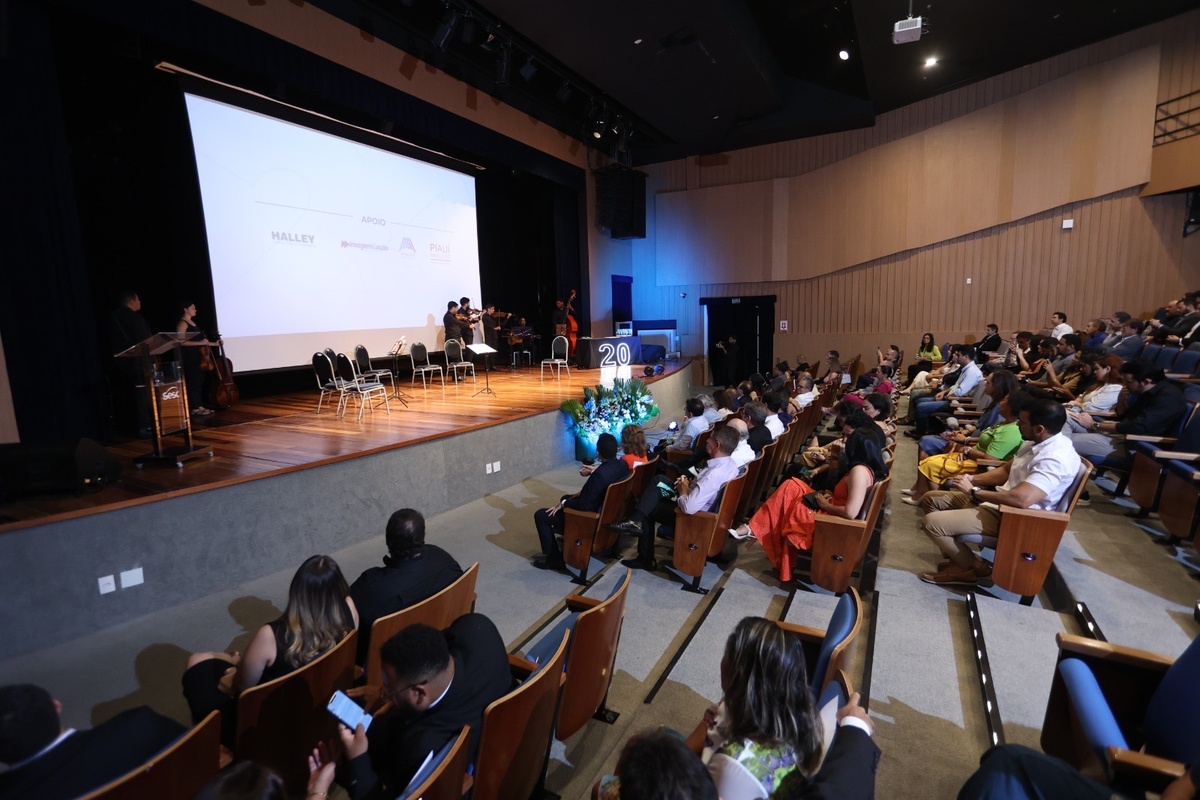 Reunião de aniversário de 20 anos da Junior Achievement - JA