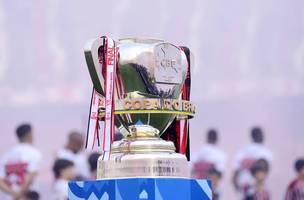 Taça da Copa do Brasil 2023 (Foto: Reprodução/Marcos Ribolli)