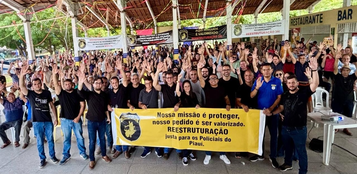 Um movimento consistente mostra a união dos policiais civis Aqui a AGE na APOCEPI