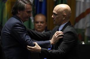 Bolsonaro e Alexandre de Moraes em19 de maio. 19/05/2022 (Foto: Reprodução)
