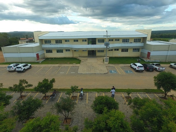 Campus da Universidade Federal do Piauí em Bom Jesus, Professora Cinobelina Elvas