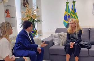 Embaixadora da União Europeia no Brasil, Marian Schuegraf, e o governador Rafael Fonteles (Foto: Reprodução)