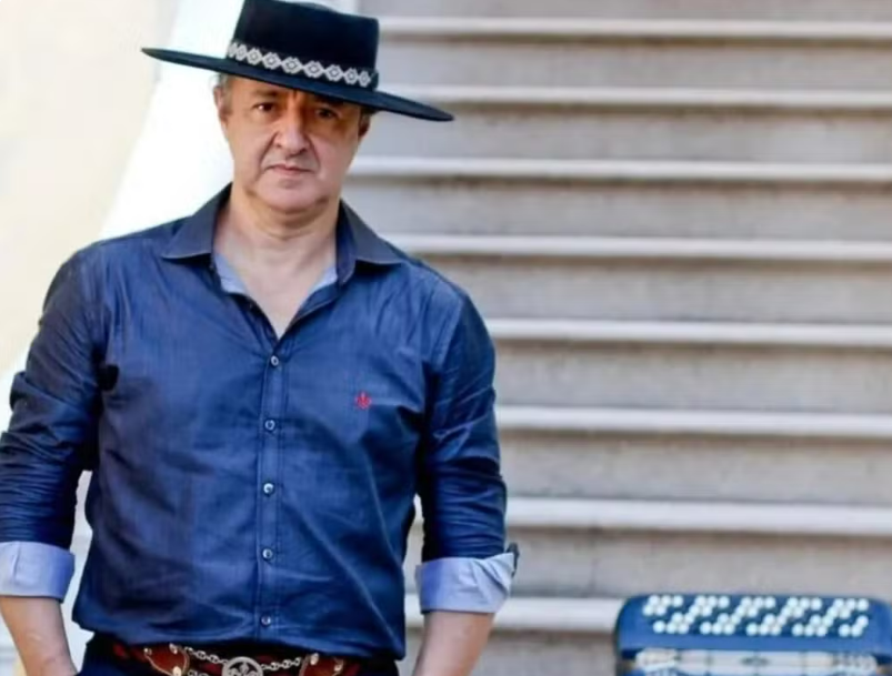 Gaiteiro e tecladista da banda Nenhum de Nós, João Vicenti.