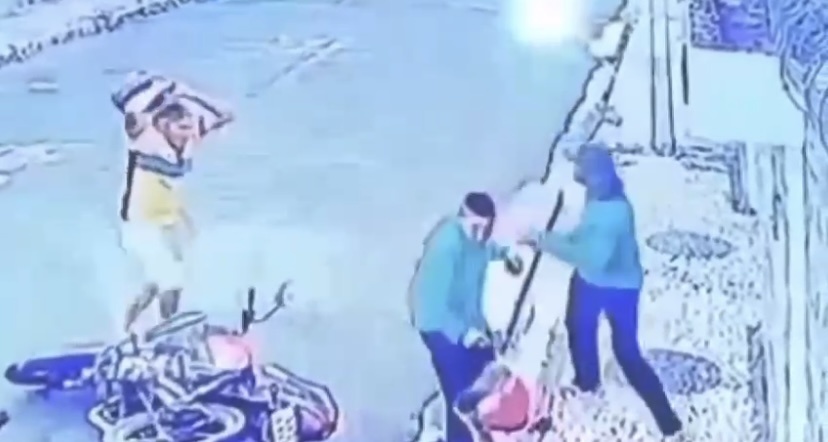 Homem reage a tentativa de assalto e impede criminosos de roubarem sua moto