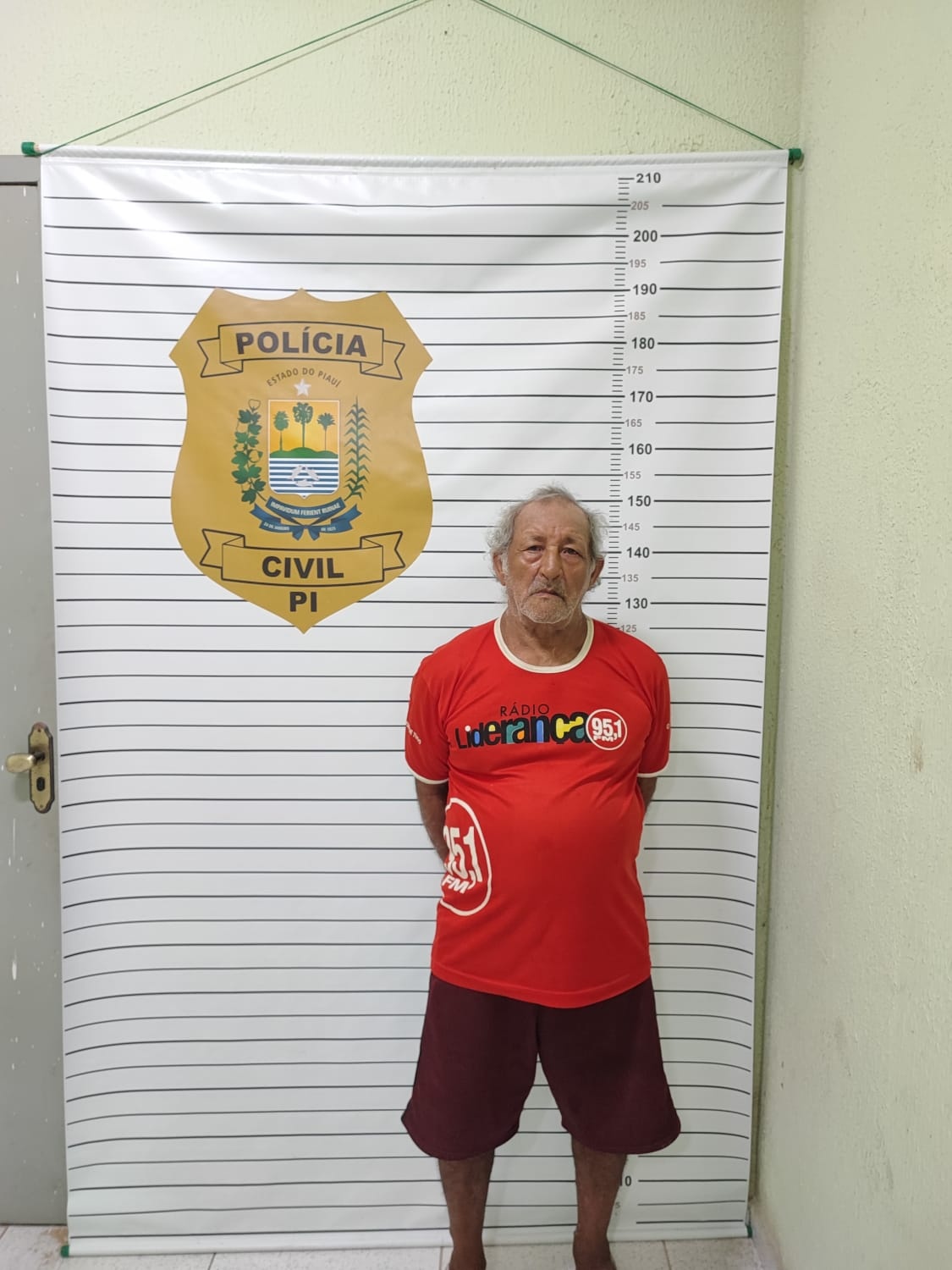 Idoso preso por estupro